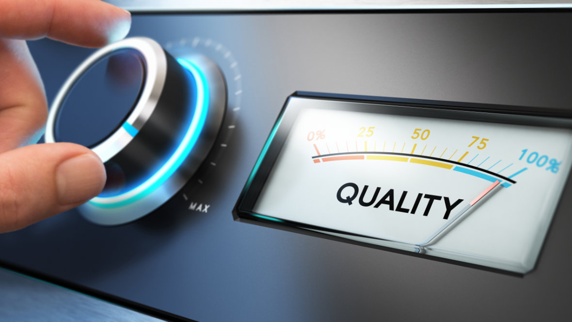 Man with embedded module - TQ-Embedded Webshop is online